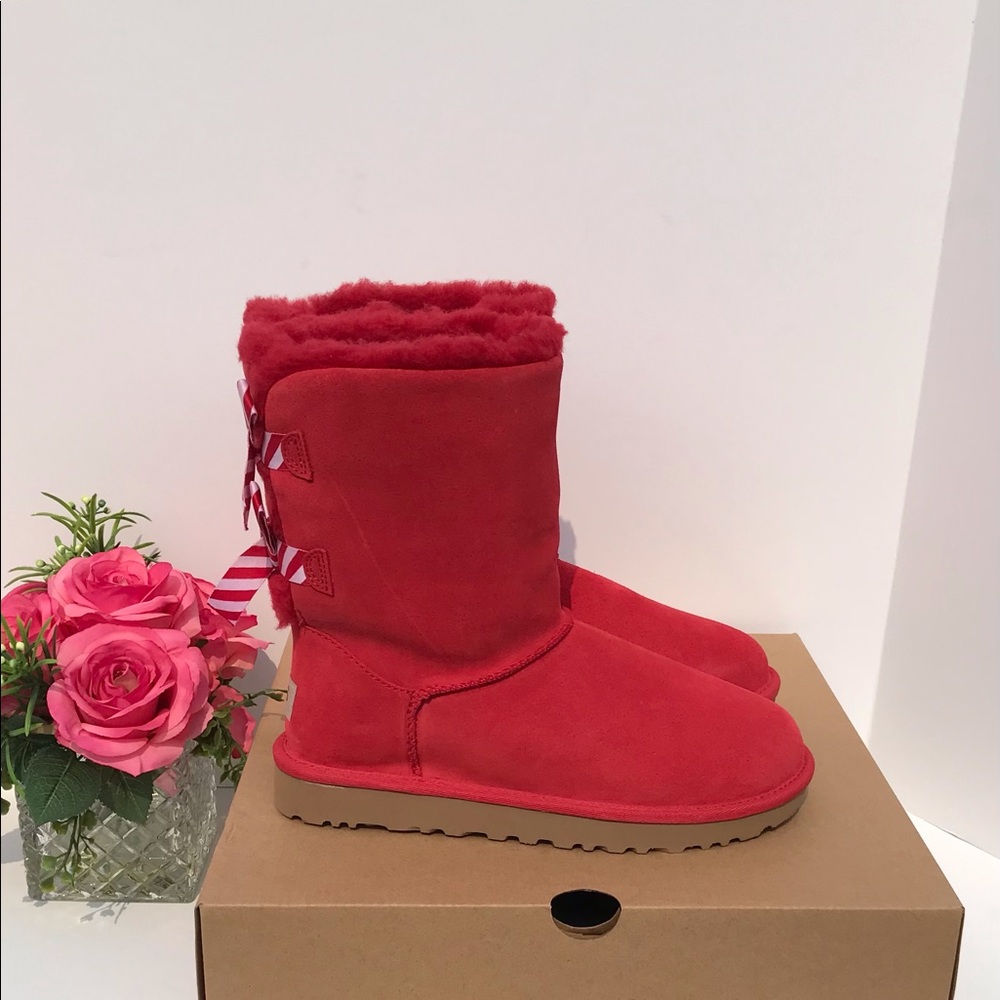UGG Bailey Bow Diagonal Stripe Boots - Picture 8 of 9